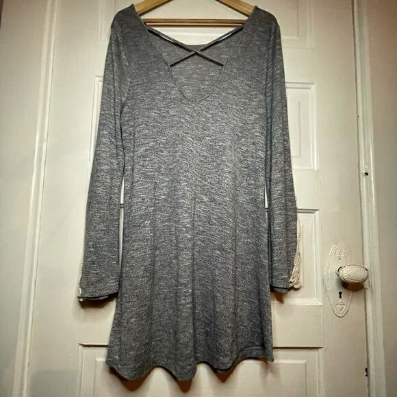 Hayden Dress w/ Lace Sleeve Detail and Cross Back - Picture 7 of 9